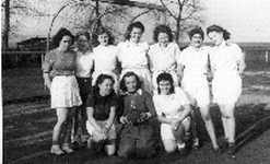 Geyen - Handballmannschaft der Frauen um 1948