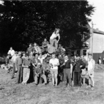 Bau Kinderspielplatz in Geyen 1963