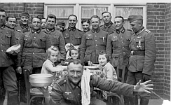 Soldaten im 1941 in Sinthern